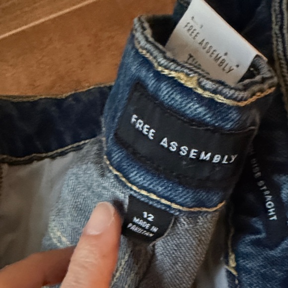 NWT Free Assembly The Super High Rise Straight Jeans - Size 12 - Picture 2 of 11